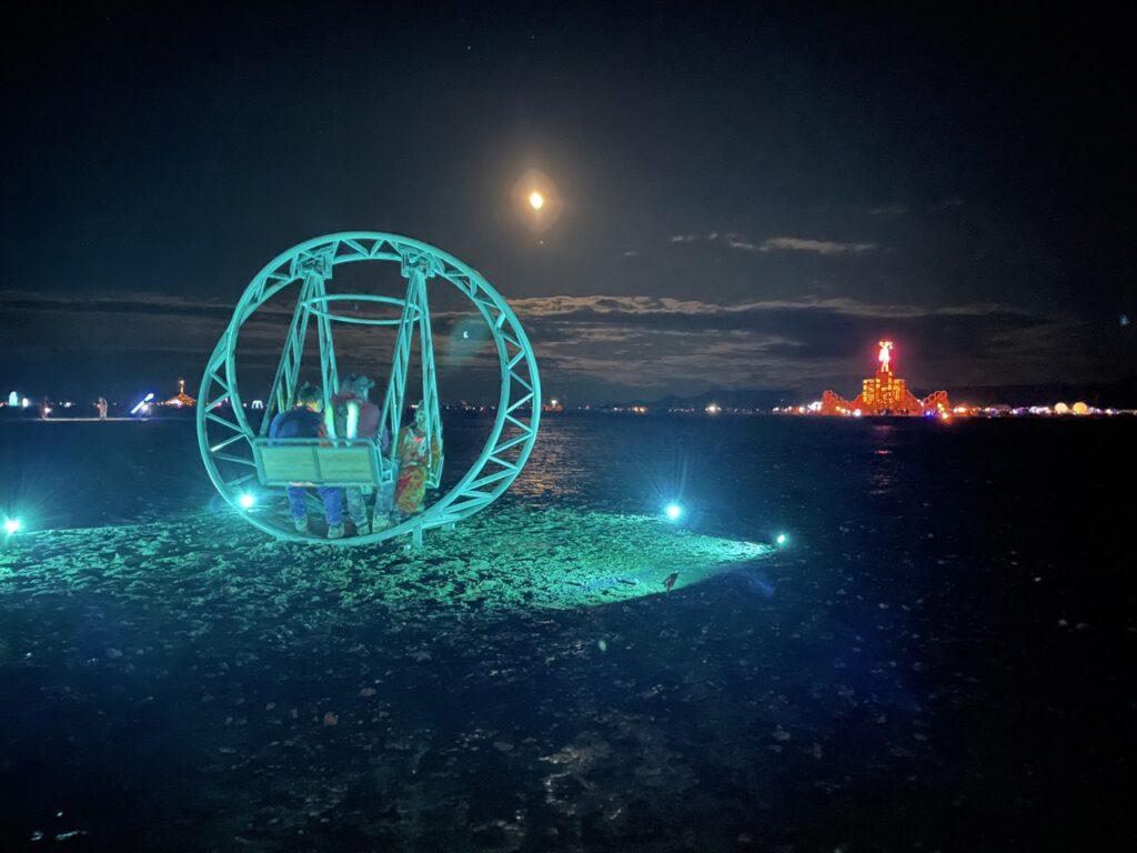 People on the Infiniswing